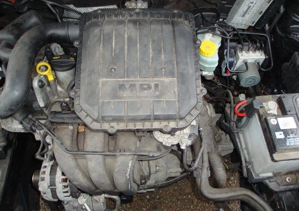Volkswagen Polo cena 31000 przebieg: 102700, rok produkcji 2014 z Żuromin małe 67